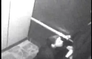 نزعت مواقع اباحيه اجنبيه ملابسي و اللعنة