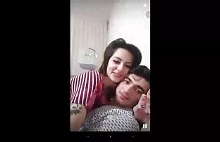 المراهقين موقع فيديو سكس اجنبي حلمات بالإصبع كس