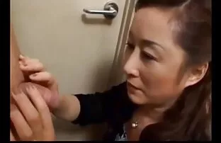 أمي موقع فيديو سكس اجنبي الجمود ابن يستفيد